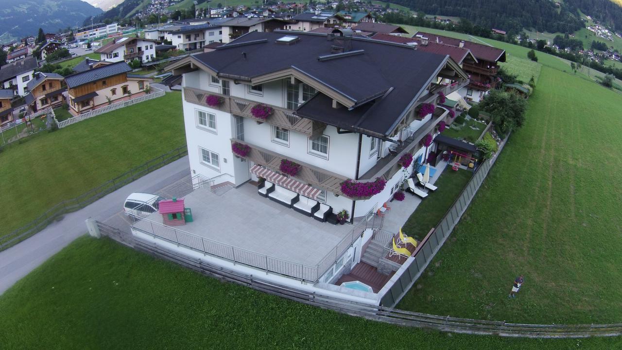 Appartements Olympia Mayrhofen Exteriör bild